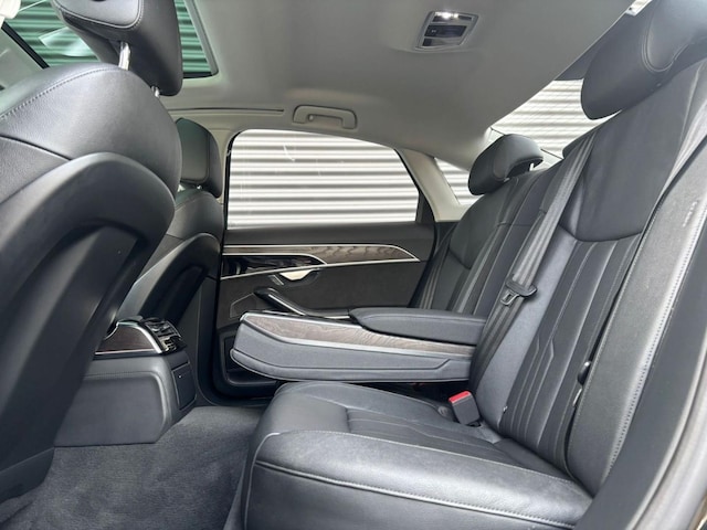 Audi A8 60 TFSI Hybride Quattro