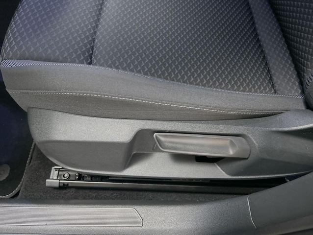 Volkswagen Golf 1.5 eTSI Golf VIII