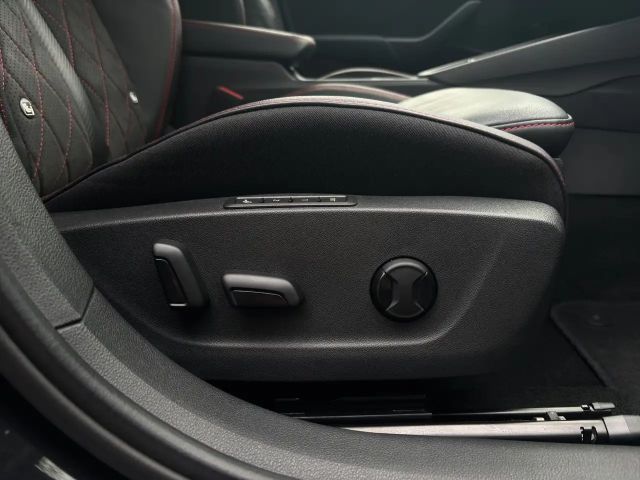 Skoda Octavia 2.0 TSI Combi RS