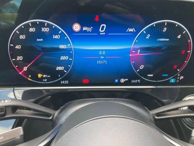 Mercedes-Benz E 220 AVANTGARDE E 220 d Sedan