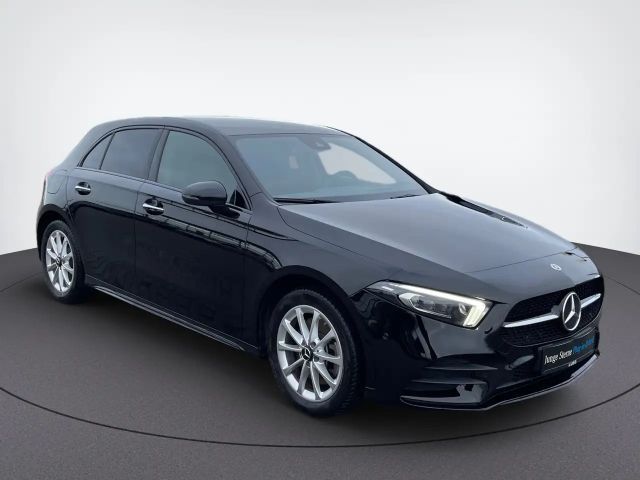 Mercedes-Benz A 250 A 250 e AMG Line