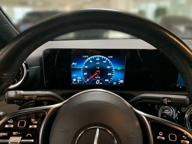 Mercedes-Benz CLA 200 Shooting Brake