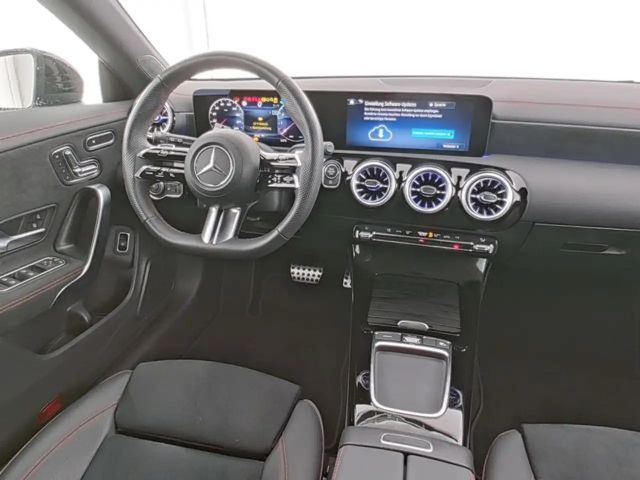 Mercedes-Benz CLA 200 AMG Line Shooting Brake