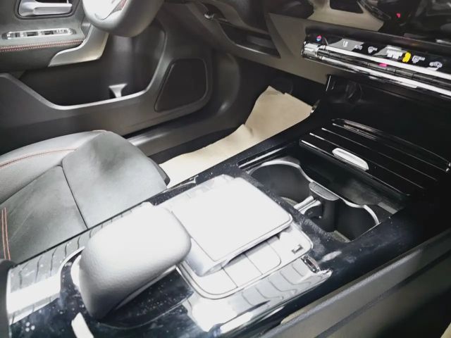 Mercedes-Benz A 200 AMG Line