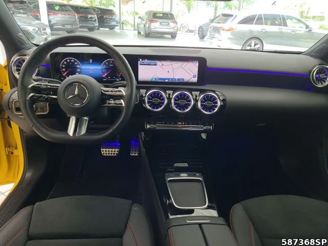 Mercedes-Benz A 180 AMG Line