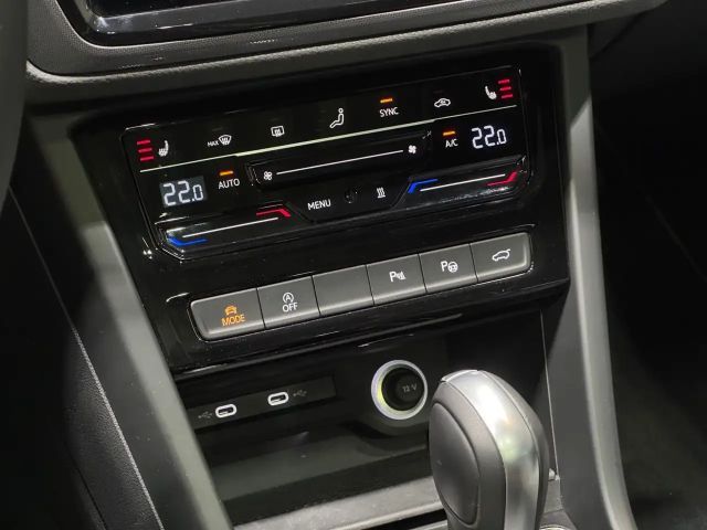 Volkswagen Touran 2.0 TDI DSG R-Line Style