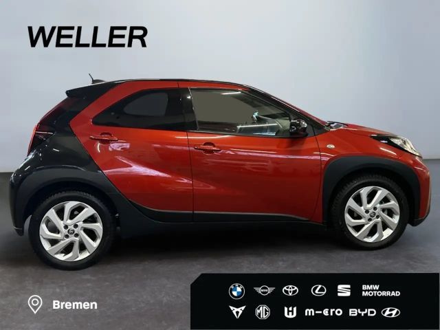 Toyota Aygo Bi-Tone Hatchback Pulse S-CVT