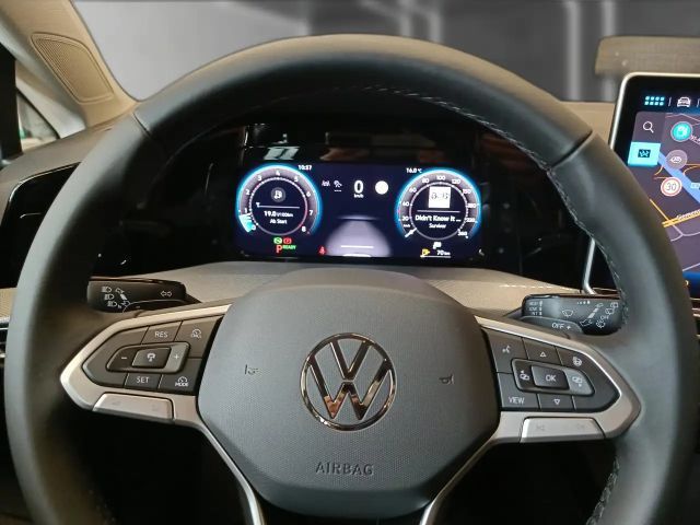 Volkswagen Golf DSG Golf VIII IQ.Drive Style