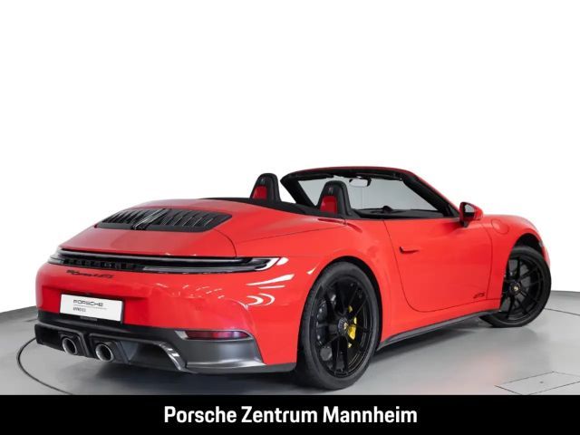 Porsche 992 4 Cabrio Carrera GTS