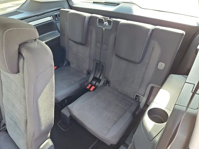 Volkswagen Touran 1.5 TSI Highline R-Line