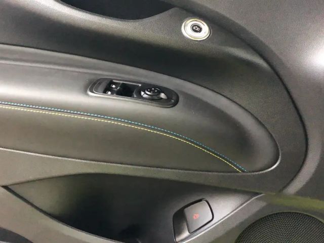 Abarth 500e Scorpionissima