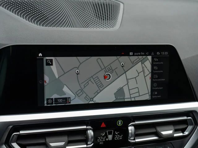 BMW 320 320d M-Sport Sedan