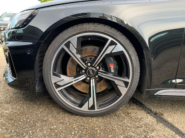 Audi RS4 Avant Quattro