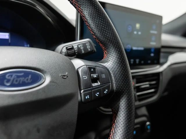 Ford Focus EcoBoost ST Line