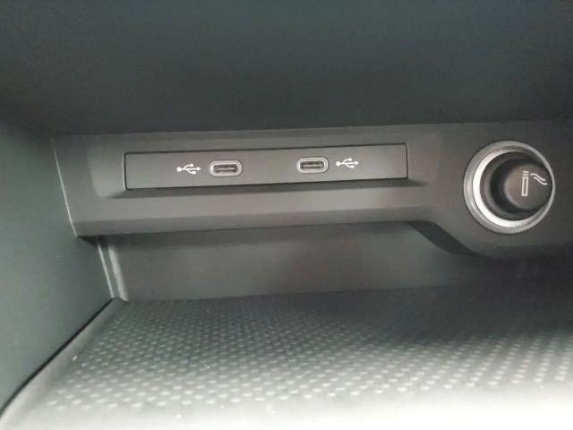 Volkswagen Touran DSG IQ.Drive R-Line