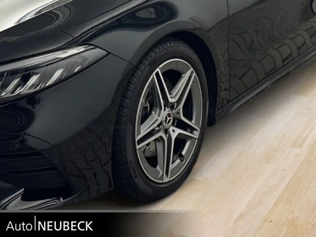 Mercedes-Benz A 220 A 220 d AMG Line