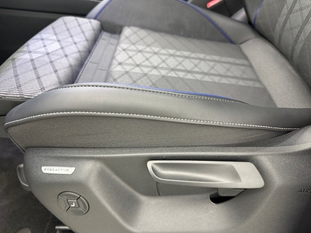 Volkswagen Tiguan 2.0 TDI R-Line Style