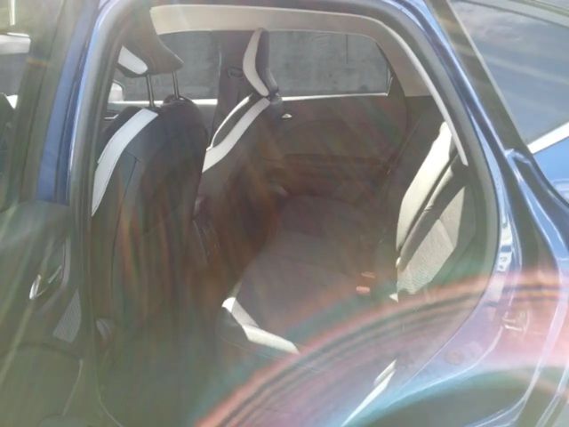 Renault Captur EDC Hybrid TCe 140 Techno