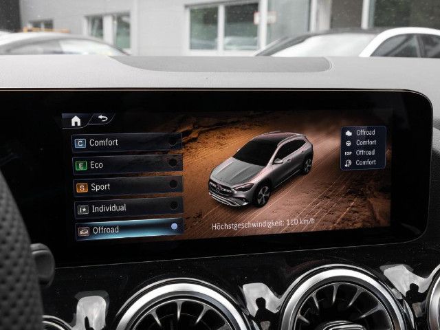 Mercedes-Benz GLA 250 4MATIC