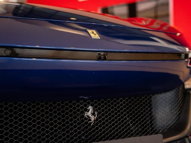 Ferrari Purosangue Panoramadach*Massagesitze*LED-Lenkrad