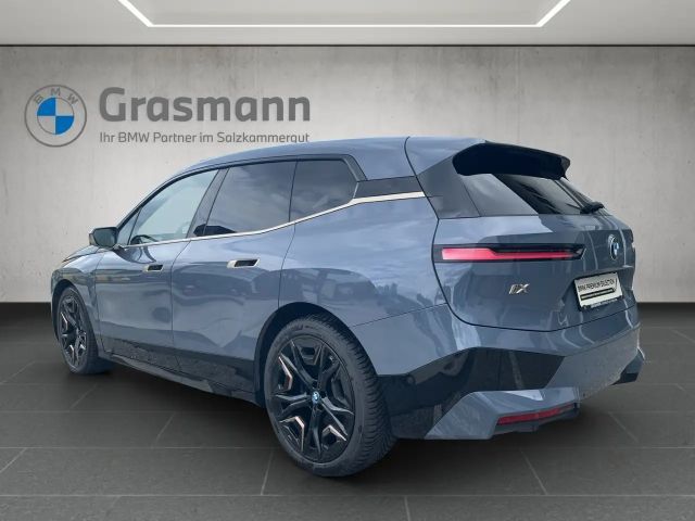 BMW iX xDrive50