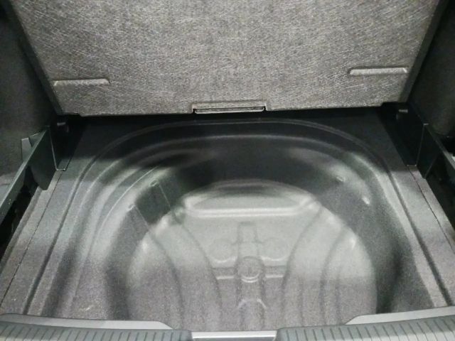 Volkswagen Golf 1.5 eTSI R-Line Variant