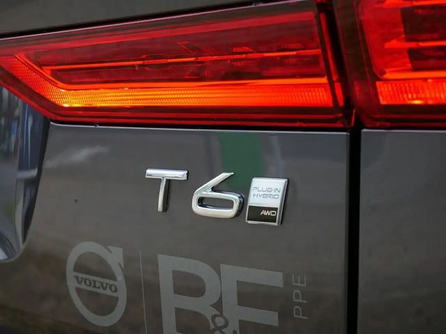 Volvo XC60 AWD Dark Plus T6