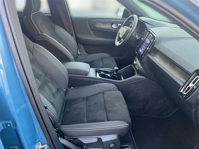 Volvo XC40 Core Recharge