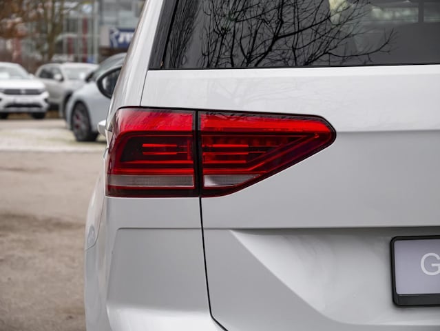 Volkswagen Touran 1.5 TSI DSG Highline R-Line