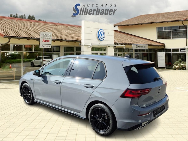 Volkswagen Golf 1.5 eTSI DSG R-Line