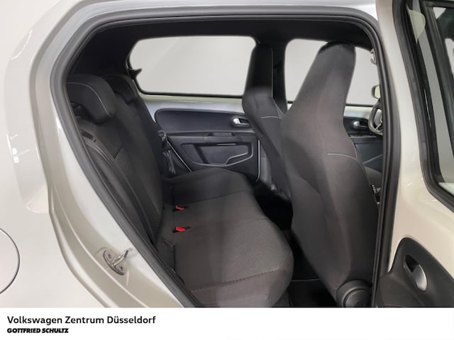 Volkswagen up! Active