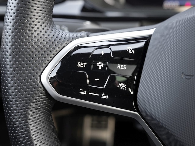 Volkswagen T-Roc 1.5 TSI DSG IQ.Drive R-Line