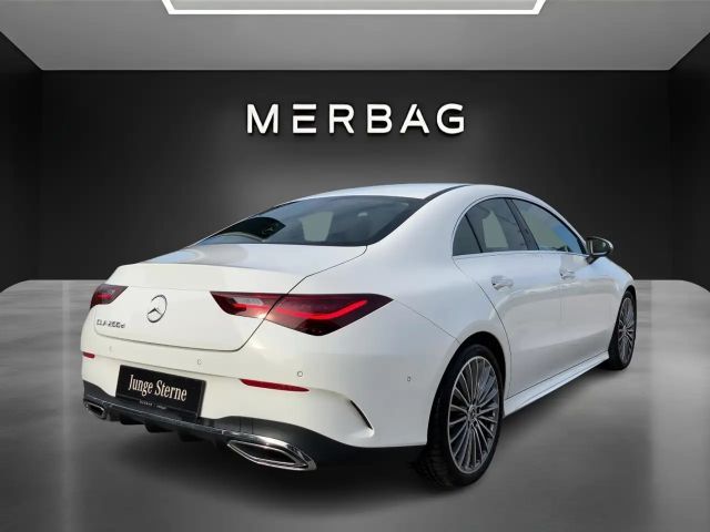 Mercedes-Benz CLA 200 AMG Line CLA 200 d Coupé