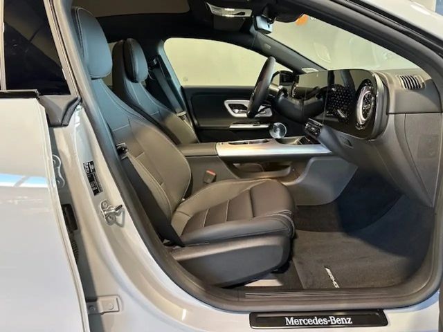 Mercedes-Benz CLA 350 4MATIC AMG Line