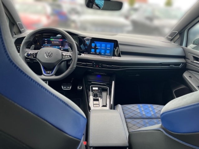 Volkswagen Golf 2.0 TSI Golf VIII IQ.Drive