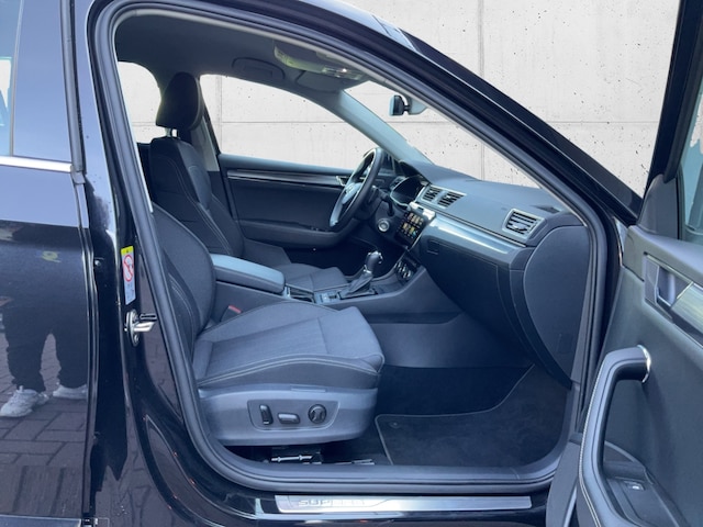 Skoda Superb 2.0 TDI Combi Style Style