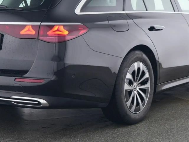 Mercedes-Benz E 220 AVANTGARDE E 220 d Estate