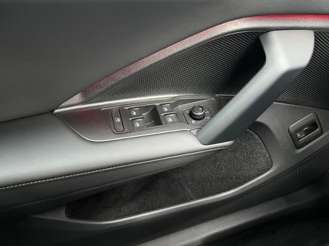 Volkswagen Tiguan 1.5 eTSI DSG Plus