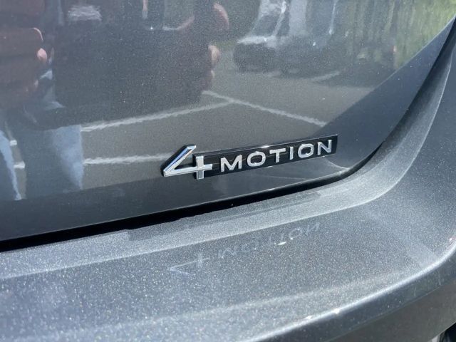 Volkswagen T-Roc 2.0 TDI DSG R-Line Style