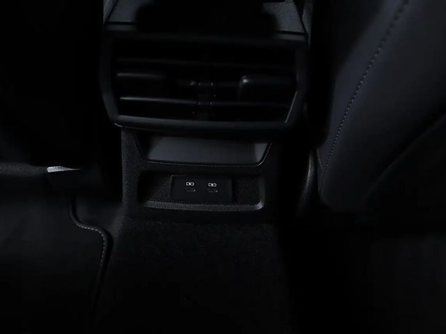 Audi A3 45 TFSI Hybride S-Line Sedan