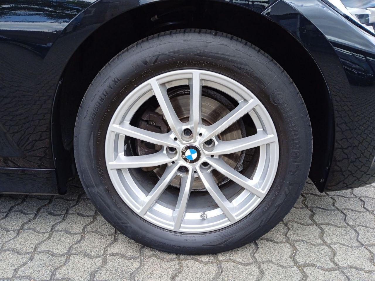 BMW 320 320i Coupé Gran Coupé Sedan xDrive