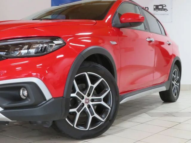 Fiat Tipo Cross RED