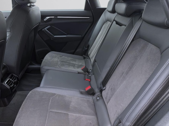 Audi Q3 35 TDI S-Line S-Tronic