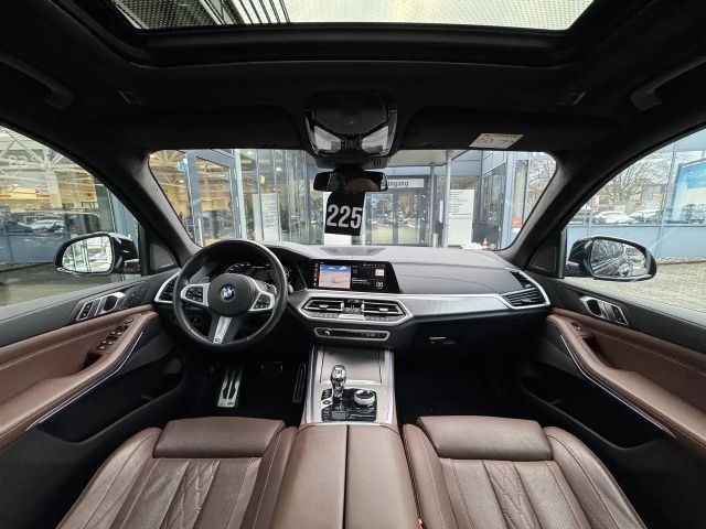 BMW X5 Individual M50i