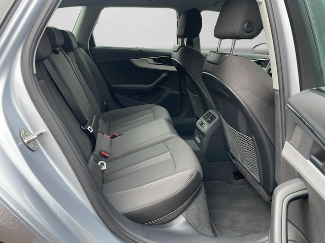 Audi A4 30 TDI Avant S-Tronic