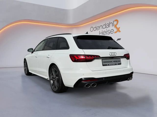 Audi S4 Avant Quattro