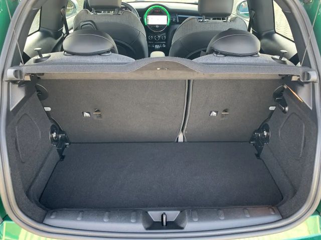 MINI Cooper John Cooper Works Trim