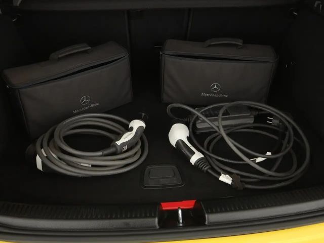 Mercedes-Benz A 250 A 250 e