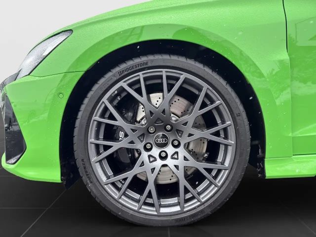 Audi RS3 Quattro S-Tronic Sedan