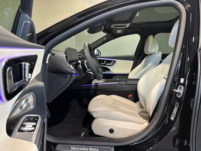 Mercedes-Benz E 200 AMG Line Sedan